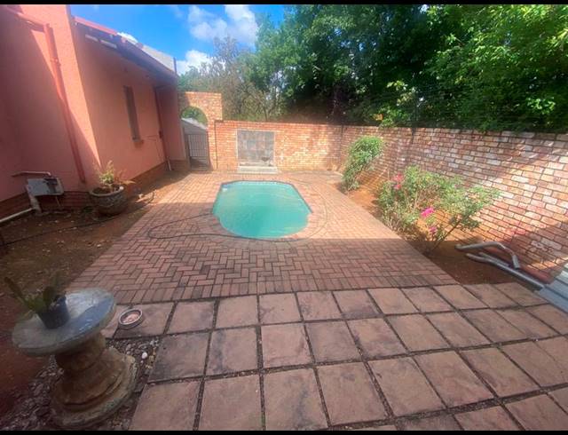 4 BEDROOM HOUSE FOR SALE IN GHOLFSIG